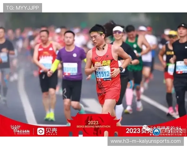 国际马拉松公开赛中国选手在冲刺阶段体现坚韧意志